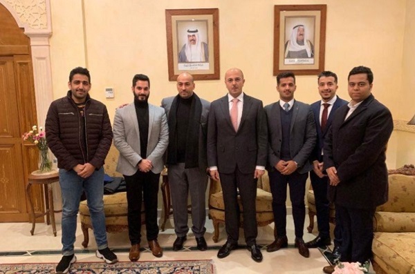 u0627u0644u0645u062eu064au0632u064au0645 u0648u0627u0644u0634u0645u0631u064a u064au062au0648u0633u0637u0627u0646 u0627u0644u0637u0644u0628u0629 u0641u064a u0645u0642u0631 u0627u0644u0645u0644u062du0642u064au0629 u0627u0644u062bu0642u0627u0641u064au0629 u0641u064a u0628u0627u0631u064au0633