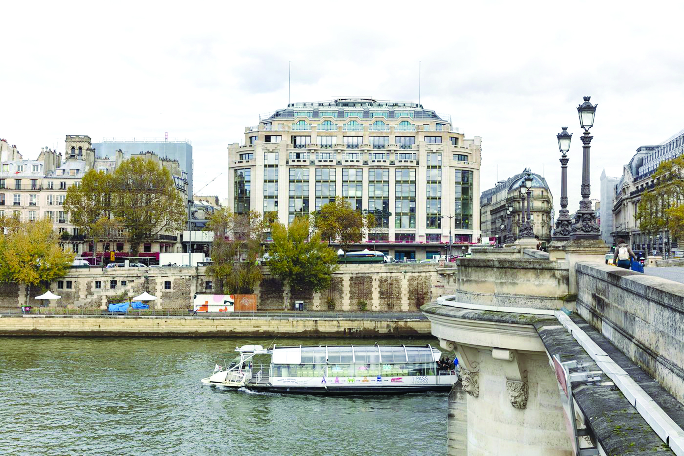 u0627u0644u0645u062au062cu0631 u0645u0637u0644 u0639u0644u0649 u0646u0647u0631 u0627u0644u0633u064au0646 