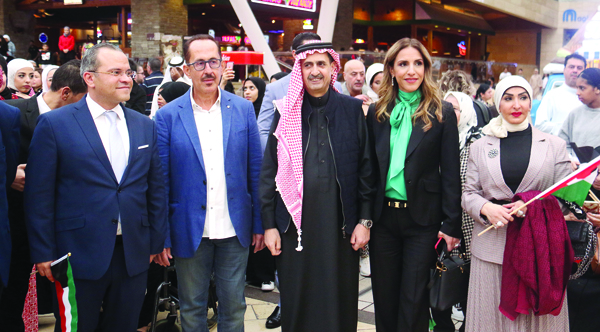 u0627u0644u0633u0641u064au0631 u0627u0644u0623u0631u062fu0646u064a u0628u0627u0644u0632u064a u0627u0644u0648u0637u0646u064a u0645u0639 u0632u0648u062cu062au0647 u0648u0627u0644u0634u064au062eu0629 u0627u0646u062au0635u0627u0631 u0627u0644u0645u062du0645u062f u062eu0644u0627u0644 u0627u0644u062du0641u0644   t (u062au0635u0648u064au0631 u0633u0639u0648u062f u0633u0627u0644u0645)