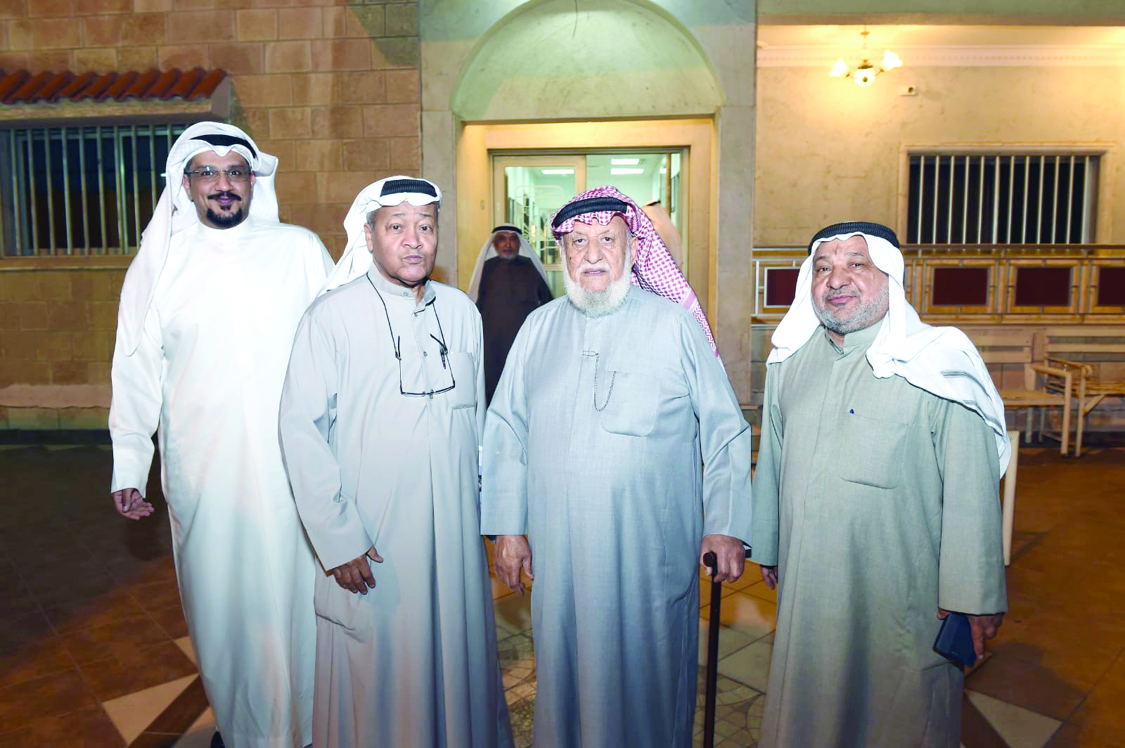 u0645u062du0645u062f u0627u0644u0645u0646u064au0639 u064au062au0648u0633u0637 u062du0633u0646 u0627u0644u0642u0644u0627u0641 u0648u0645u062du0628u0648u0628 u0627u0644u0639u0628u062fu0627u0644u0644u0647 u0648u0623u062du0645u062f u0627u0644u0634u0637u064a 