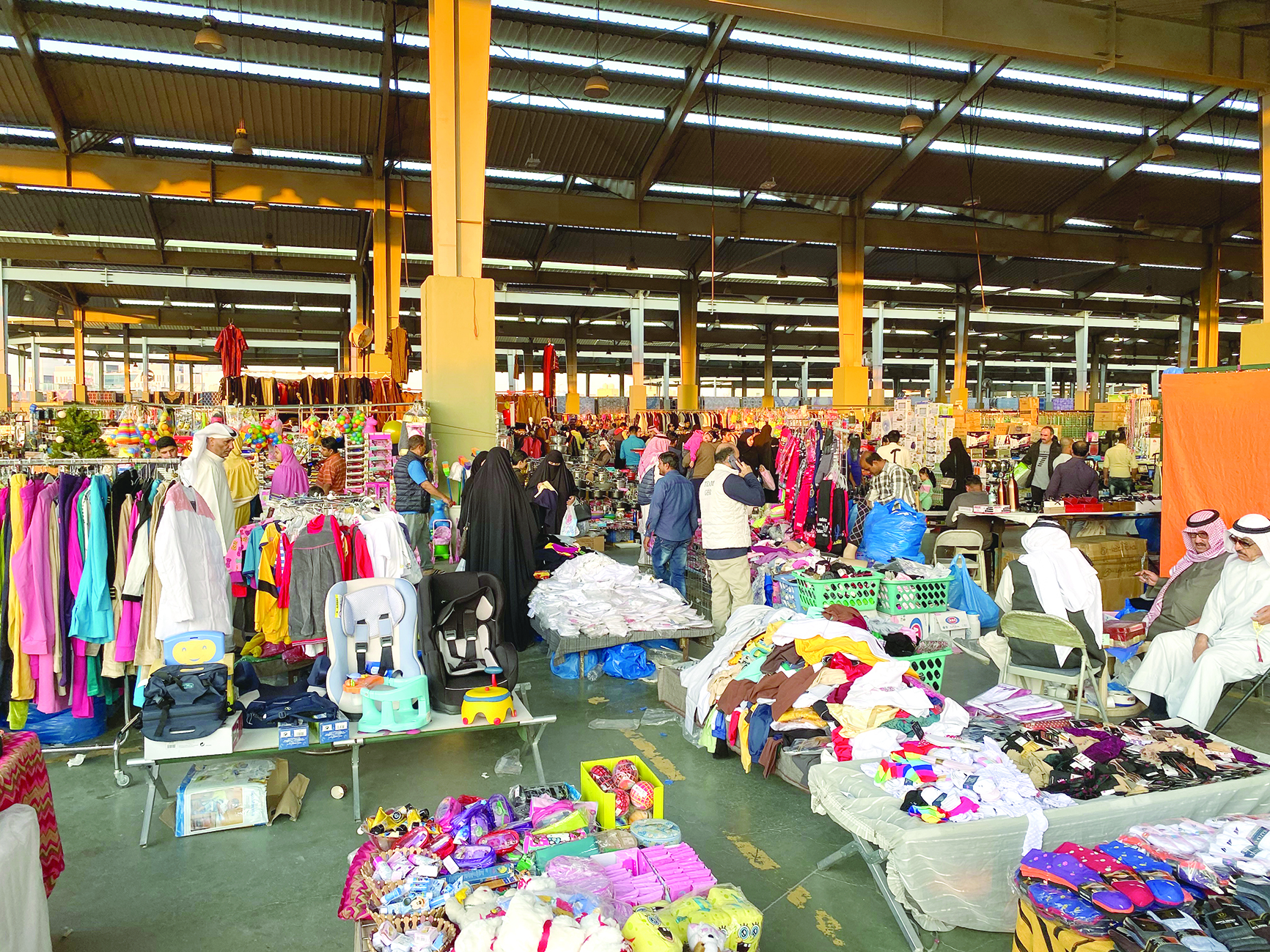 u0627u0644u0633u0648u0642 u064au062du062au0648u064a u0639u0644u0649... u0643u0644 u0634u064au0621