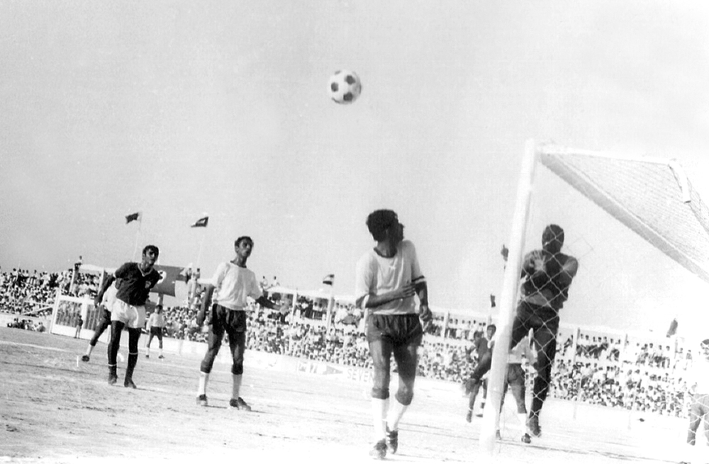 u0645u0646 u0644u0642u0627u0621 u0627u0644u0643u0648u064au062a u0648u0627u0644u0628u062du0631u064au0646  u0641u064a u0623u0648u0644 u0628u0637u0648u0644u0629 u0643u0623u0633 u062eu0644u064au062c 1970