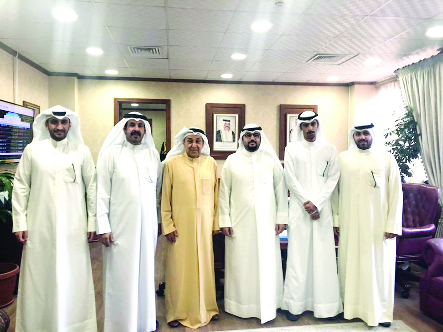 بن ناجي مستقبلاً رئيس وأعضاء نقابة الخبراء 