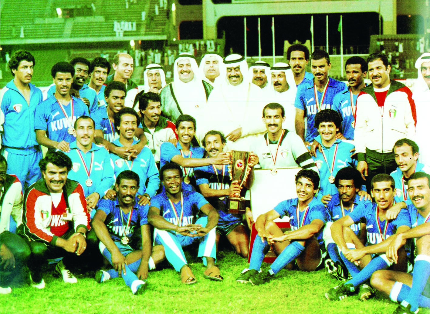 u0645u0646u062au062eu0628 u0627u0644u0643u0648u064au062a u0627u0644u0645u062au0648u0651u062c u0628u0644u0642u0628 u00abu062eu0644u064au062cu064a 82u00bb u0628u0639u062f u0627u0646u0633u062du0627u0628 u0627u0644u0639u0631u0627u0642 