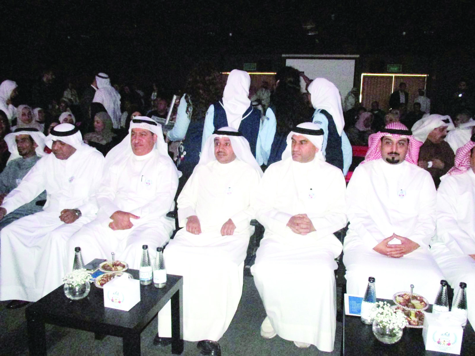 u062cu0627u0646u0628 u0645u0646 u0627u0644u062du0636u0648u0631