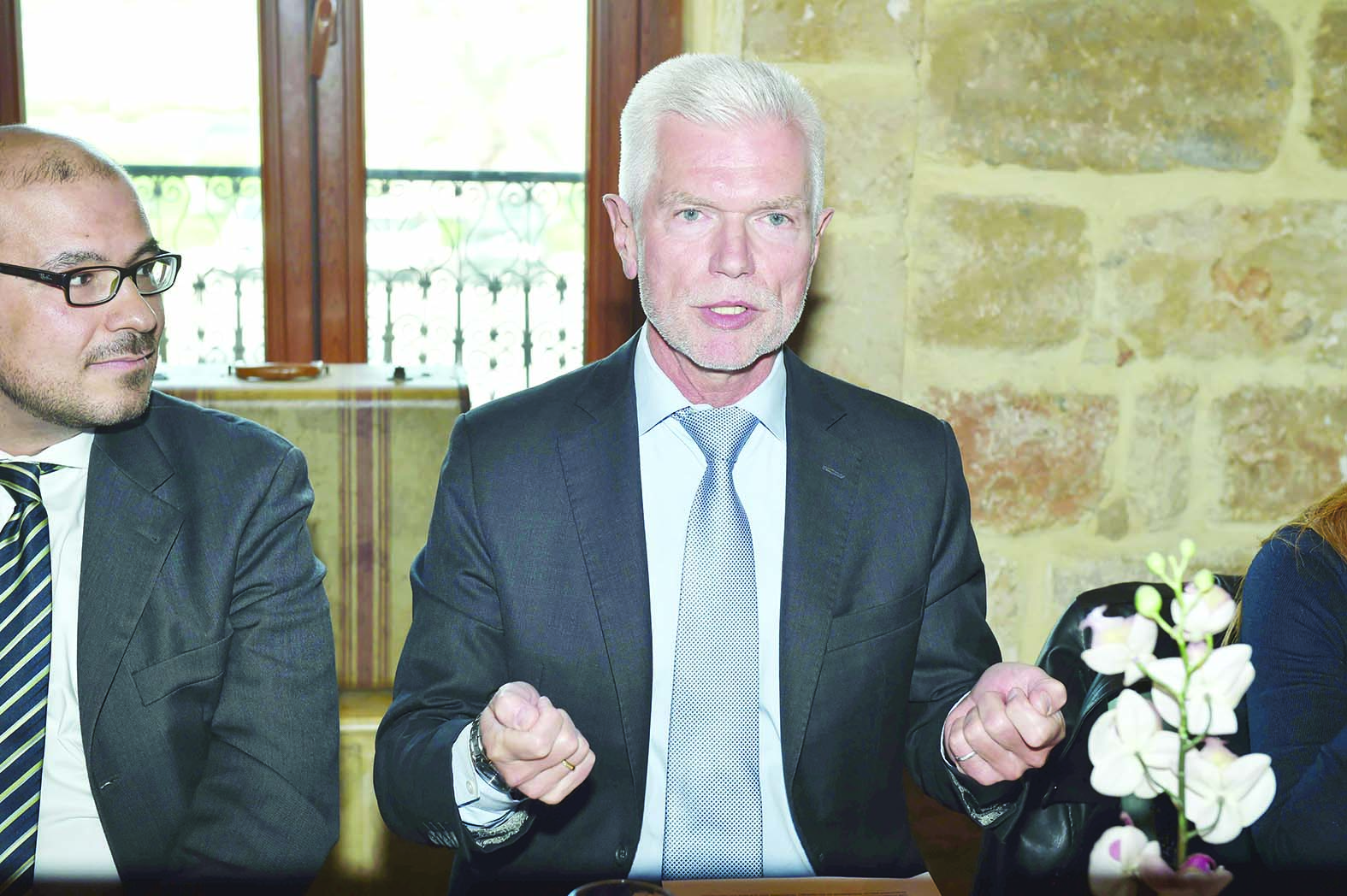 u0627u0644u0633u0641u064au0631 u0645u0648u0628u0633 u064au062au062du062fu062b u0641u064a u0627u0644u0645u0624u062au0645u0631 u0627u0644u0635u062du0627u0641u064a