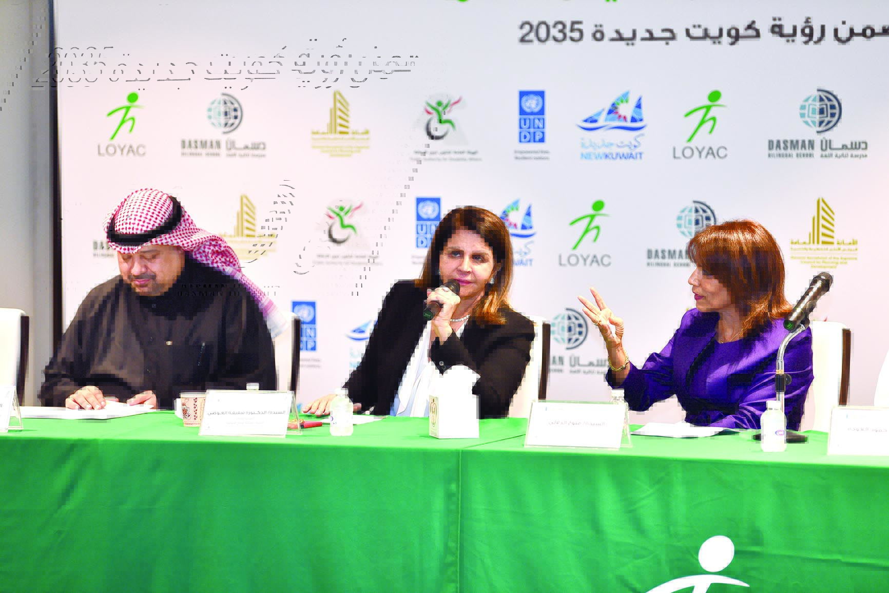 المتحدثون في الحلقة النقاشية