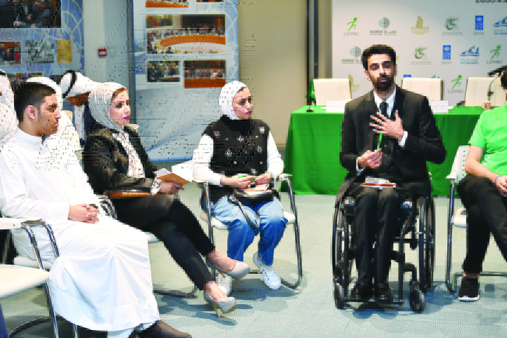 فيصل الموسوي متحدثاً في الورشة 