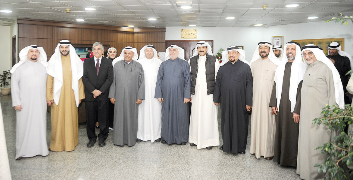 u0623u0639u0636u0627u0621 u0627u0644u0631u0627u0628u0637u0629 u0645u0639 u0627u0644u0646u0627u0626u0628 u062eu0644u064au0644 u0627u0644u0635u0627u0644u062d u0648u0627u0644u0623u0646u0635u0627u0631u064at (u062au0635u0648u064au0631 u0628u0633u0627u0645 u0632u064au062fu0627u0646)