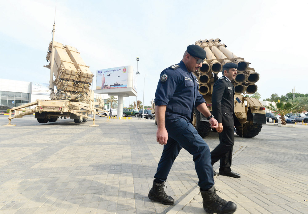 بطاريات الباتريوت في المعرض