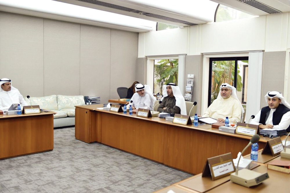 u062cu0627u0646u0628 u0645u0646 u0627u062cu062au0645u0627u0639 u0627u0644u0644u062cu0646u0629 u0627u0644u062au0634u0631u064au0639u064au0629 u0623u0645u0633