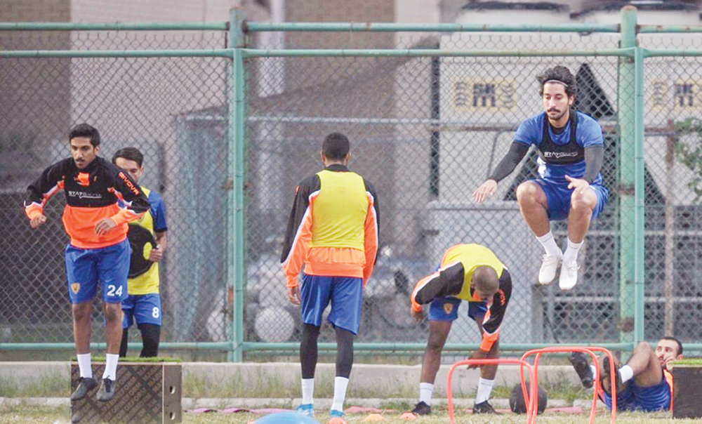 u062cu0627u0646u0628 u0645u0646 u062au062fu0631u064au0628u0627u062a u00abu0627u0644u0623u0635u0641u0631u00bb  t(u0627u0644u0645u0631u0643u0632 u0627u0644u0625u0639u0644u0627u0645u064a u0644u0646u0627u062fu064a u0627u0644u0642u0627u062fu0633u064au0629)