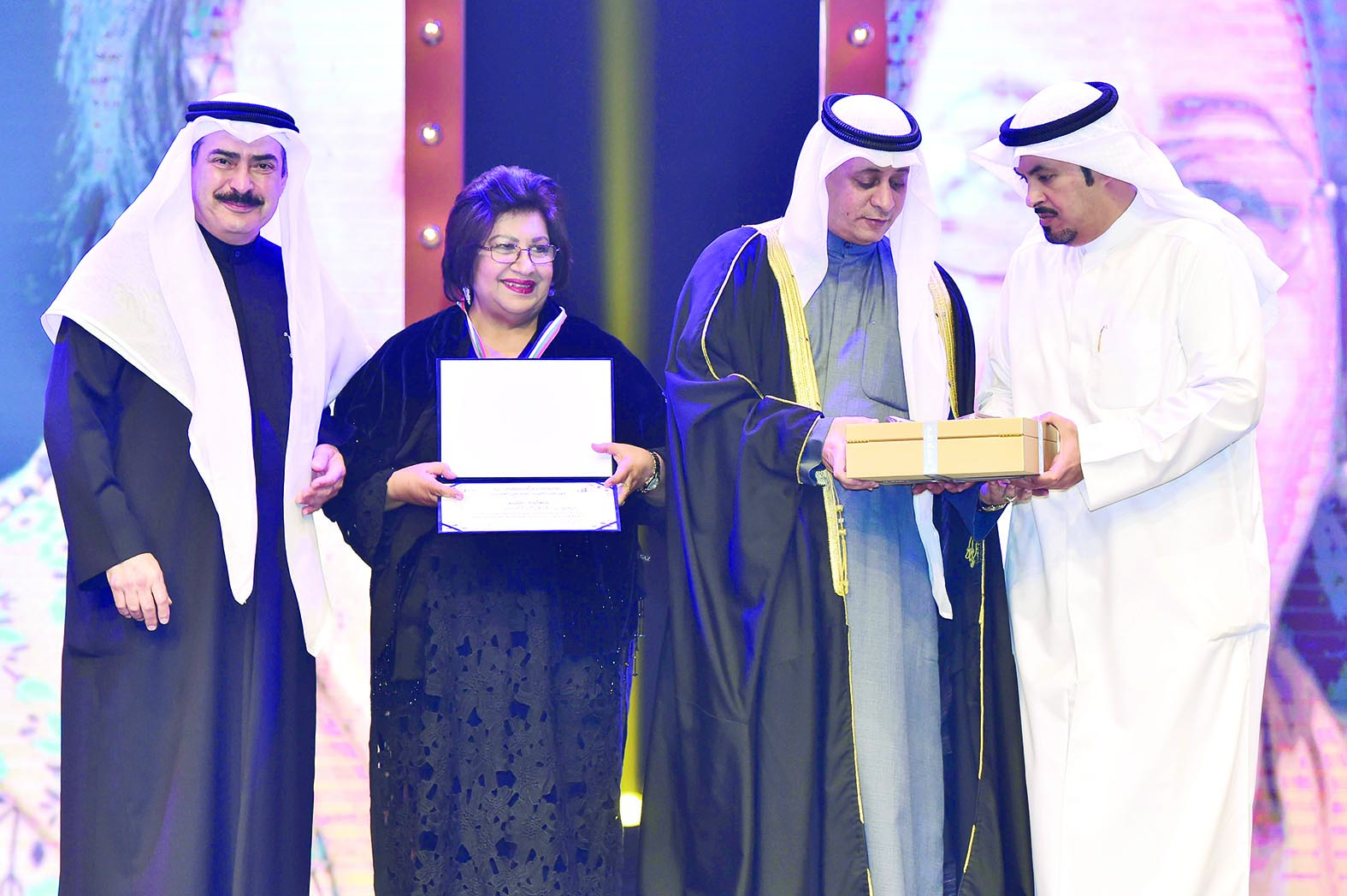 أمل عبدالله مكرّمة