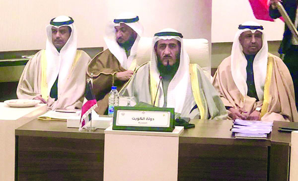 u0639u0645u0627u062fu064a u0645u062au0631u0626u0633u0627u064b u0648u0641u062f u0627u0644u0643u0648u064au062a u0641u064a u0627u0644u0645u0624u062au0645u0631