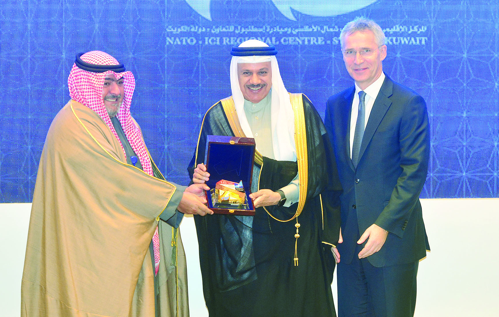 تكريم عبداللطيف الزياني 