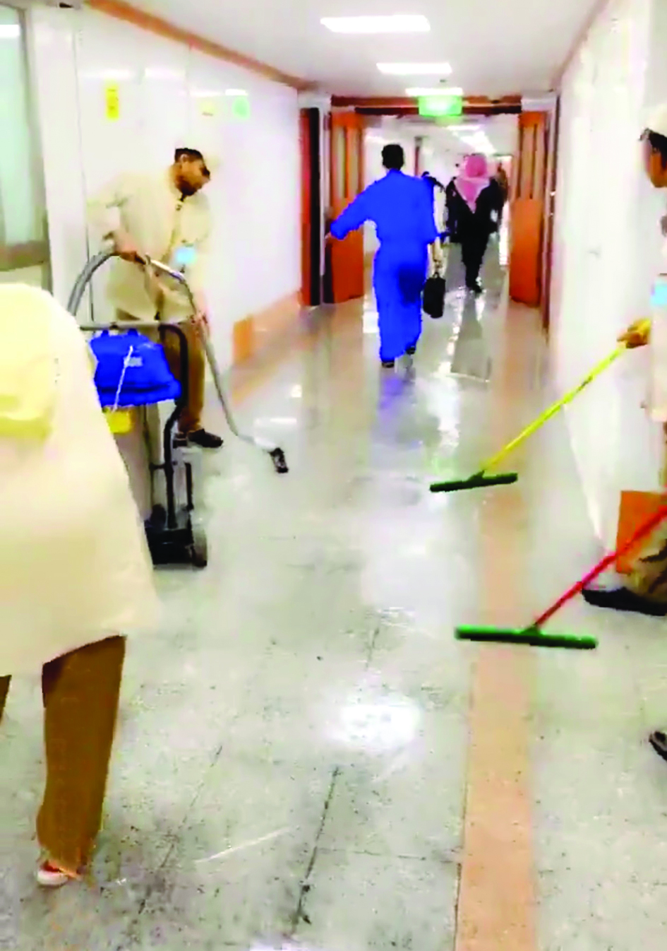 مناهيل مستشفى الجهراء القديم... طفحت