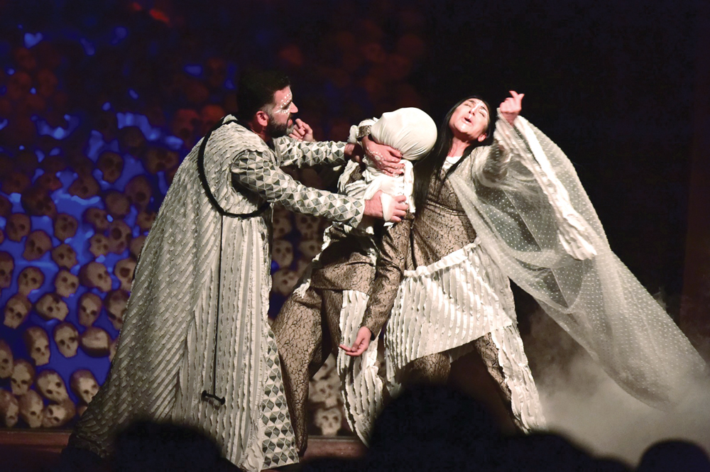 أحلام حسن في مشهد مع أحمد إيراج