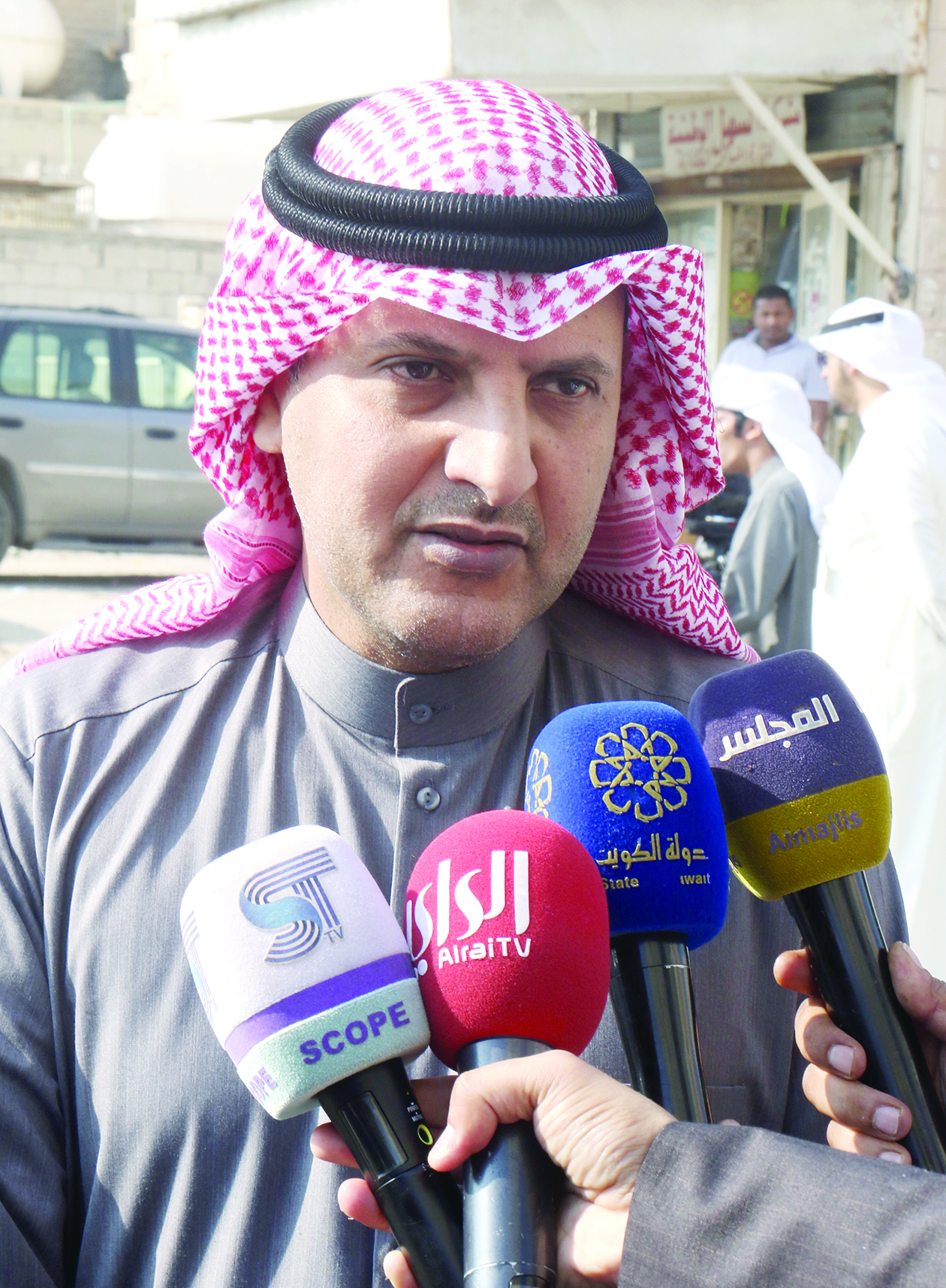 مبارك العازمي 