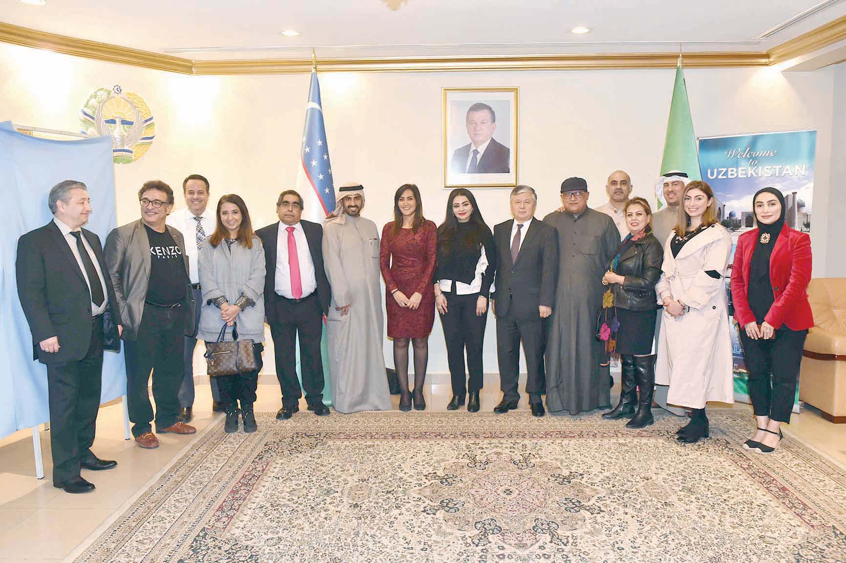 u0627u0644u0633u0641u064au0631 u0627u0644u0623u0648u0632u0628u0643u064a u064au062au0648u0633u0637 u0623u0639u0636u0627u0621 u0627u0644u0648u0641u062f u0627u0644u0643u0648u064au062au064a u0627u0644u0645u0634u0627u0631u0643u064au0646 u0643u0645u0631u0627u0642u0628u064au0646 u062fu0648u0644u064au064au0646 u0644u0644u0627u0646u062au062eu0627u0628u0627u062a