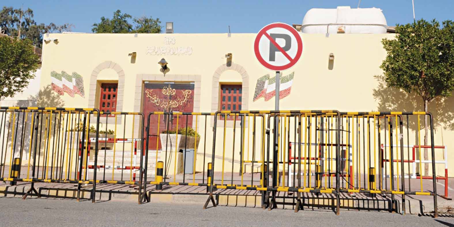 إجراءات أمنية تستبق احتفالات الكنيسة الإنجيلية الوطنية بالأعياد	 (تصوير سعود سالم)