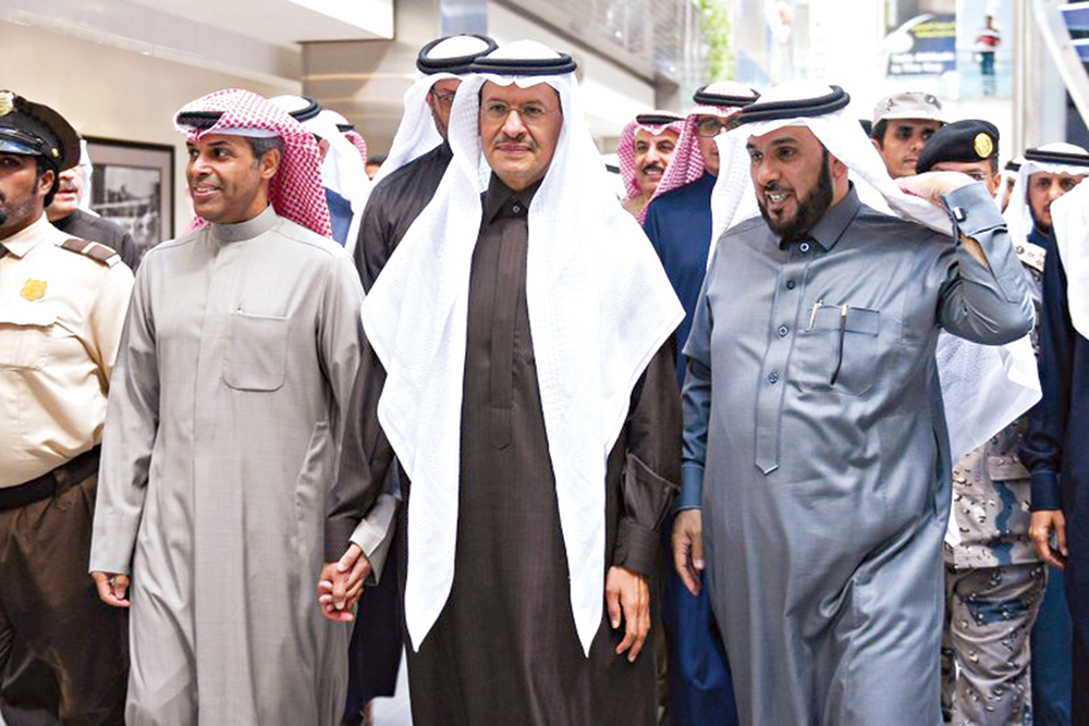 u0628u0646 u0633u0644u0645u0627u0646 u0648u0627u0644u0641u0627u0636u0644 u064au062fu0627u064b u0628u064au062f u0644u062fu0649 u0648u0635u0648u0644u0647u0645u0627 u0645u0642u0631 u0639u0645u0644u064au0627u062a u0627u0644u062eu0641u062cu064a u0627u0644u0645u0634u062au0631u0643u0629  t  (u0633u0628u0642)