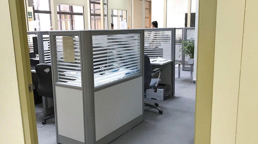 u0645u0643u0627u062au0628 u0628u0644u0627 u0645u0648u0638u0641u064au0646 u0641u064a u0645u062cu0645u0639 u0627u0644u0648u0632u0627u0631u0627u062a t(u062au0635u0648u064au0631 u0628u0633u0627u0645 u0632u064au062fu0627u0646)