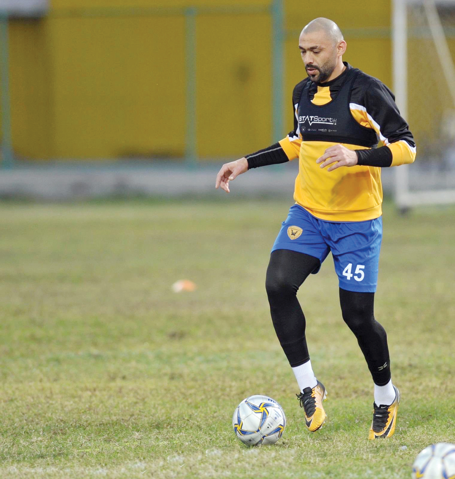 u0639u062fu064a u0627u0644u0635u064au0641u064a u0645u0639 u00abu0627u0644u0623u0635u0641u0631u00bb