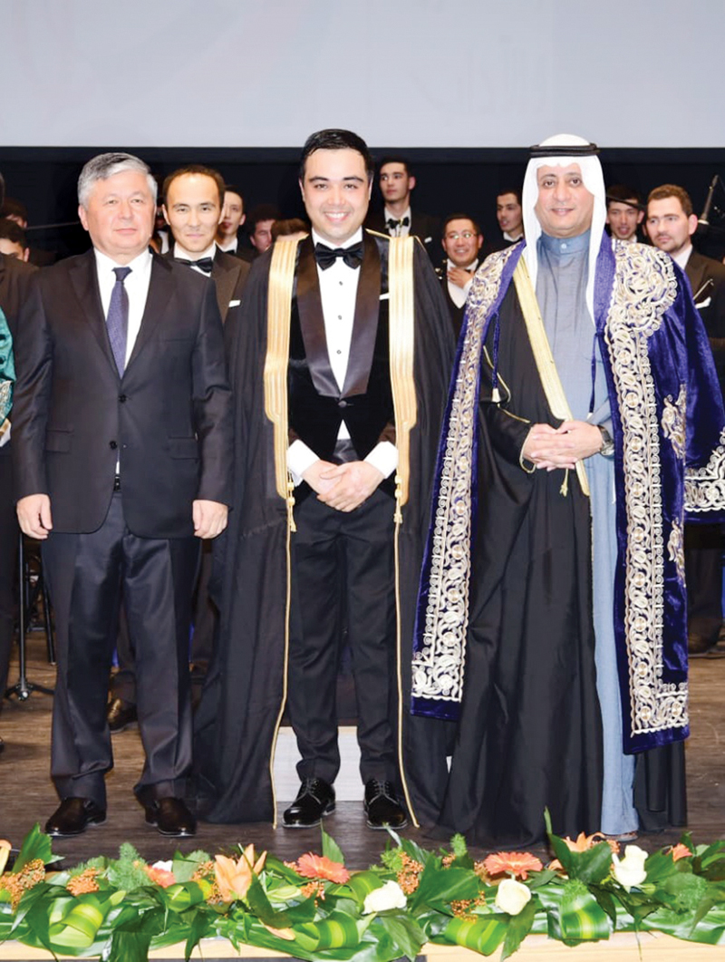 بدر الدويش وكمال الدين أورنفاي والسفير بهرمجان أعلايوف