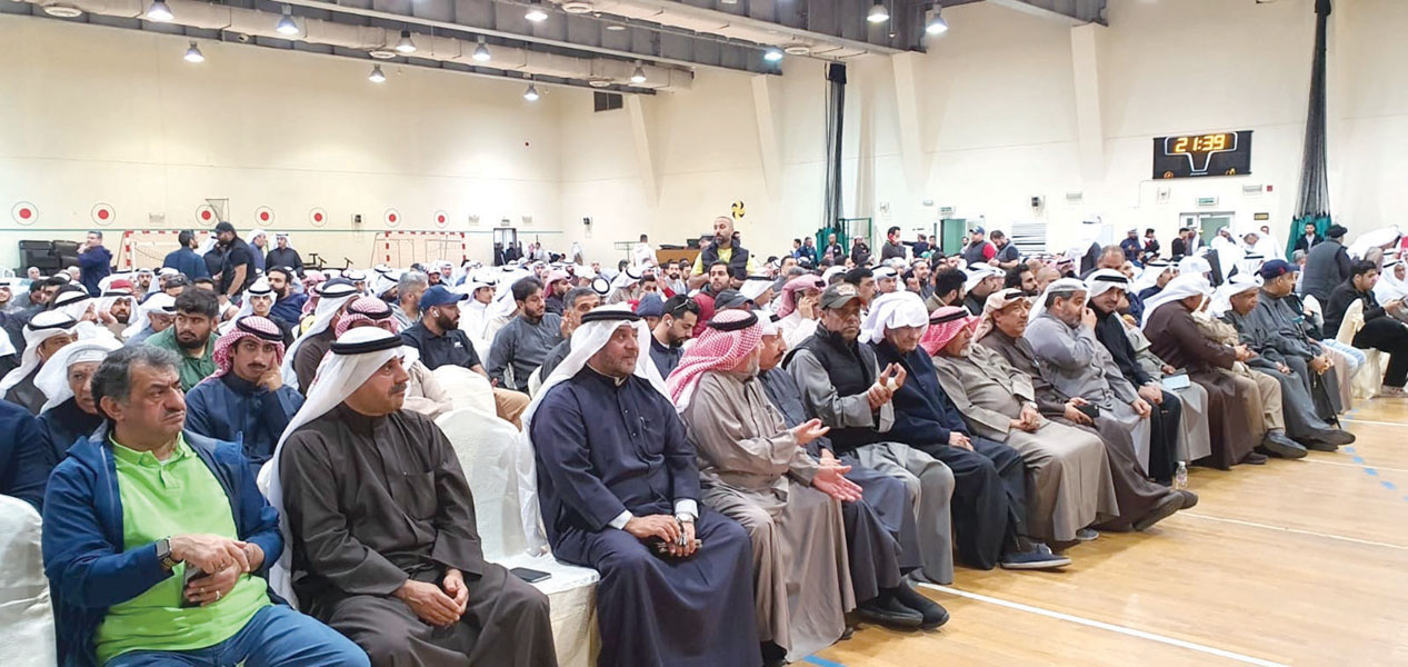 u062du0636u0648u0631 u0643u062bu064au0641 u0641u064a u0635u0627u0644u0629 u0627u0644u0646u0627u062fu064a u0627u0644u0639u0631u0628u064a t(u062au0635u0648u064au0631 u0646u0627u064au0641 u0627u0644u0639u0642u0644u0629)