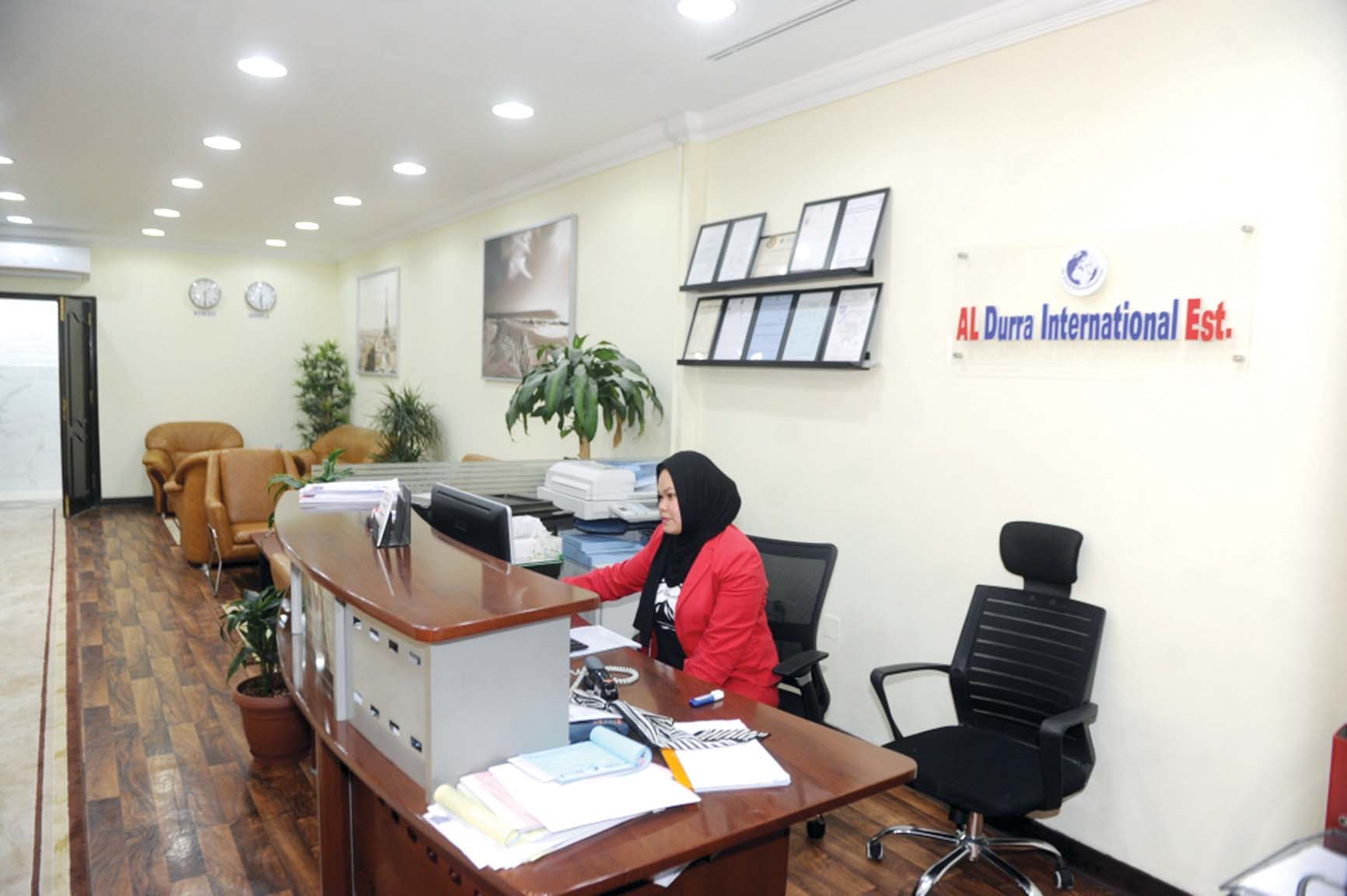 من داخل أحد مكاتب العمالة المنزلية 