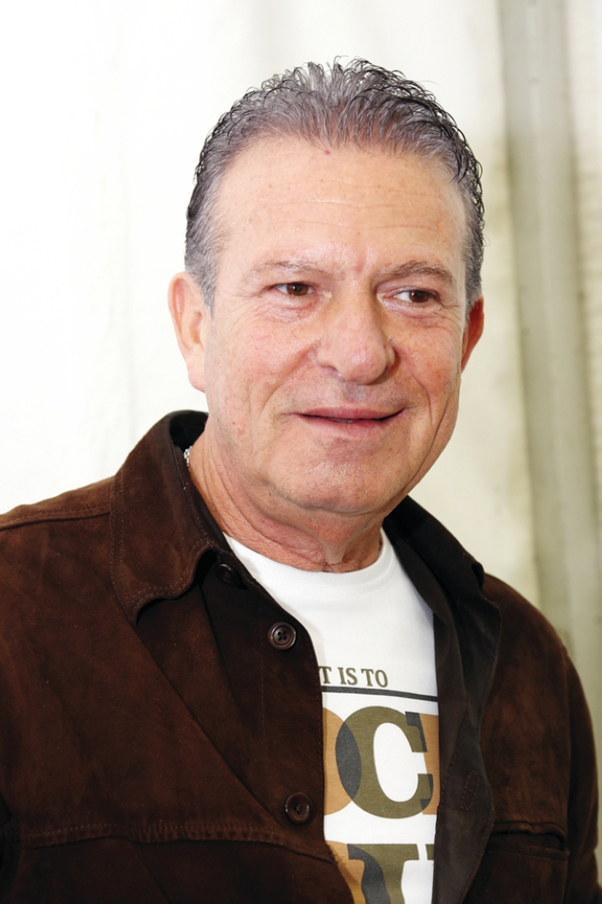 (جيجي لامارا)