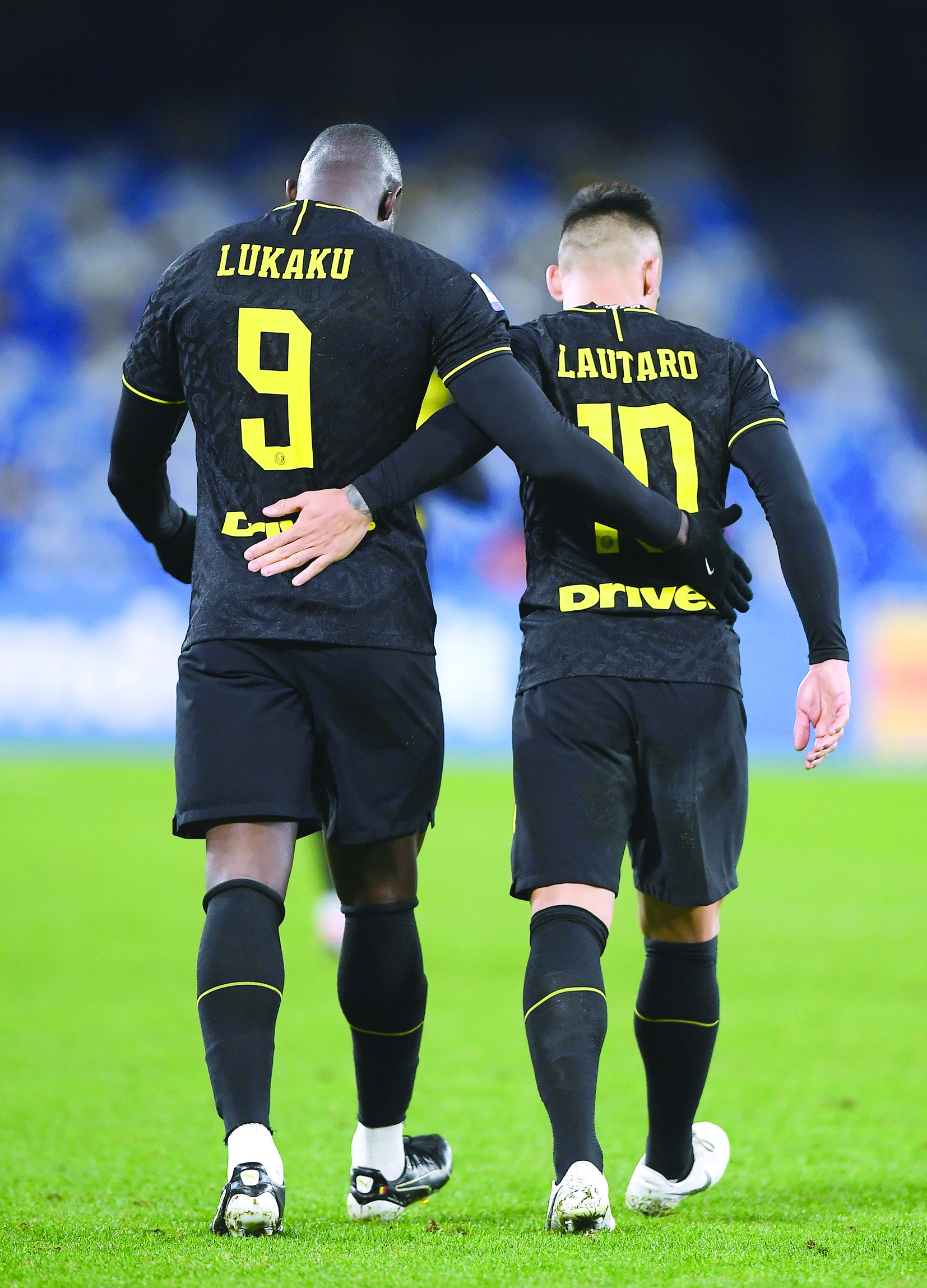 لوكاكو ومارتينيز... أفضل ثنائي في الدوريات الخمس الكبرى راهناً	(رويترز)