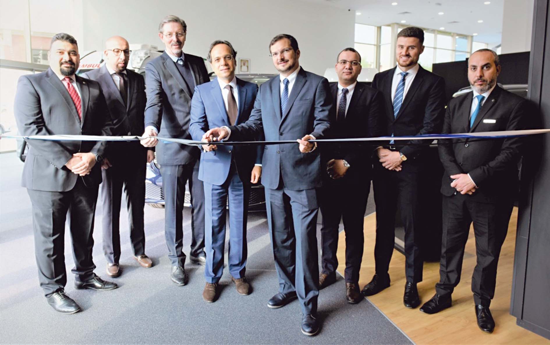 فليحان يقص شريط الافتتاح