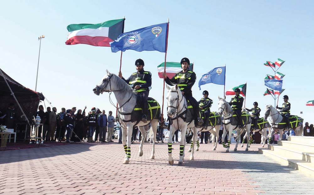 عرض من فرقة الخيالة التابعة لوزارة الداخلية 