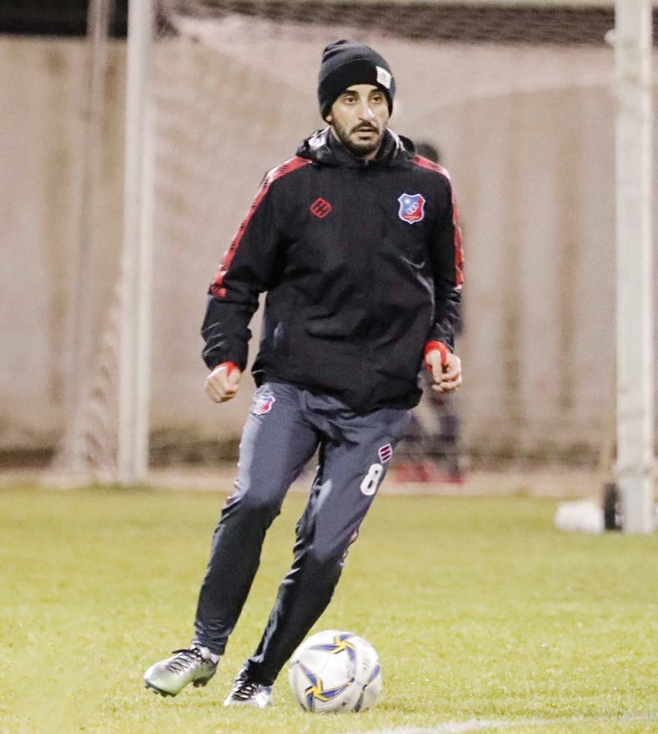 u0644u0627u0639u0628 u00abu0627u0644u0623u0628u064au0636u00bb u0639u0628u062fu0627u0644u0644u0647 u0627u0644u0628u0631u064au0643u064a u062eu0644u0627u0644 u0627u0644u062au062fu0631u064au0628u0627u062a u0641u064a u0627u0644u0639u0627u0635u0645u0629 u0627u0644u0623u0631u062fu0646u064au0629  t(u0645u0648u0642u0639 u0646u0627u062fu064a u0627u0644u0643u0648u064au062a) 