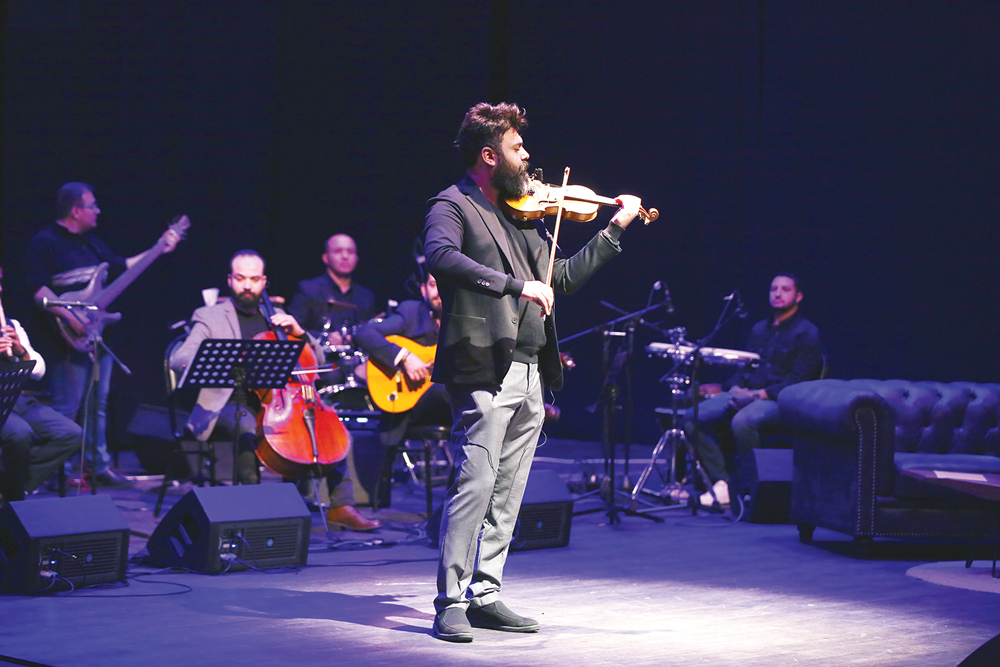 فيصل شاه... وعزف منفرد