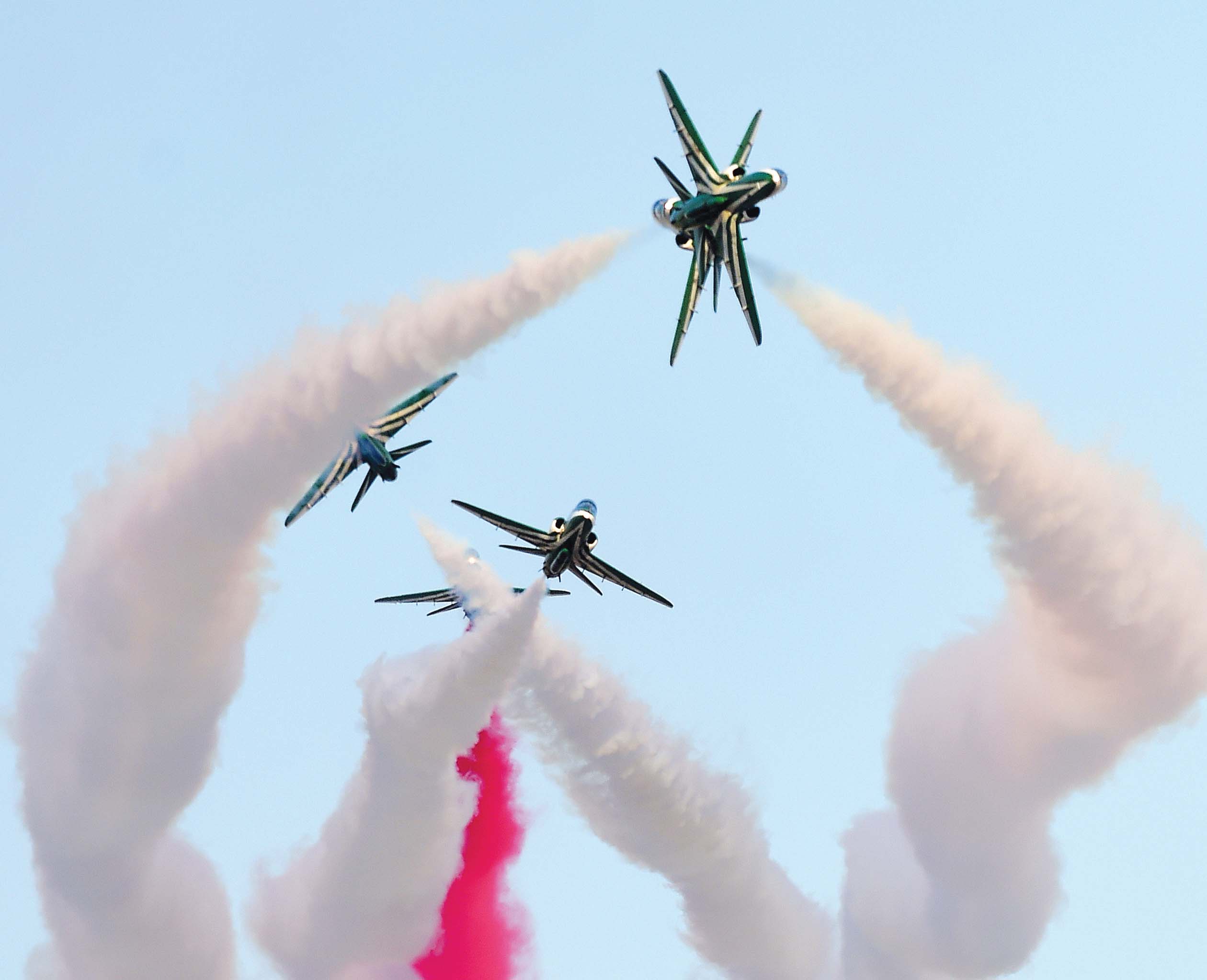 عرض فرقة الصقور السعودية