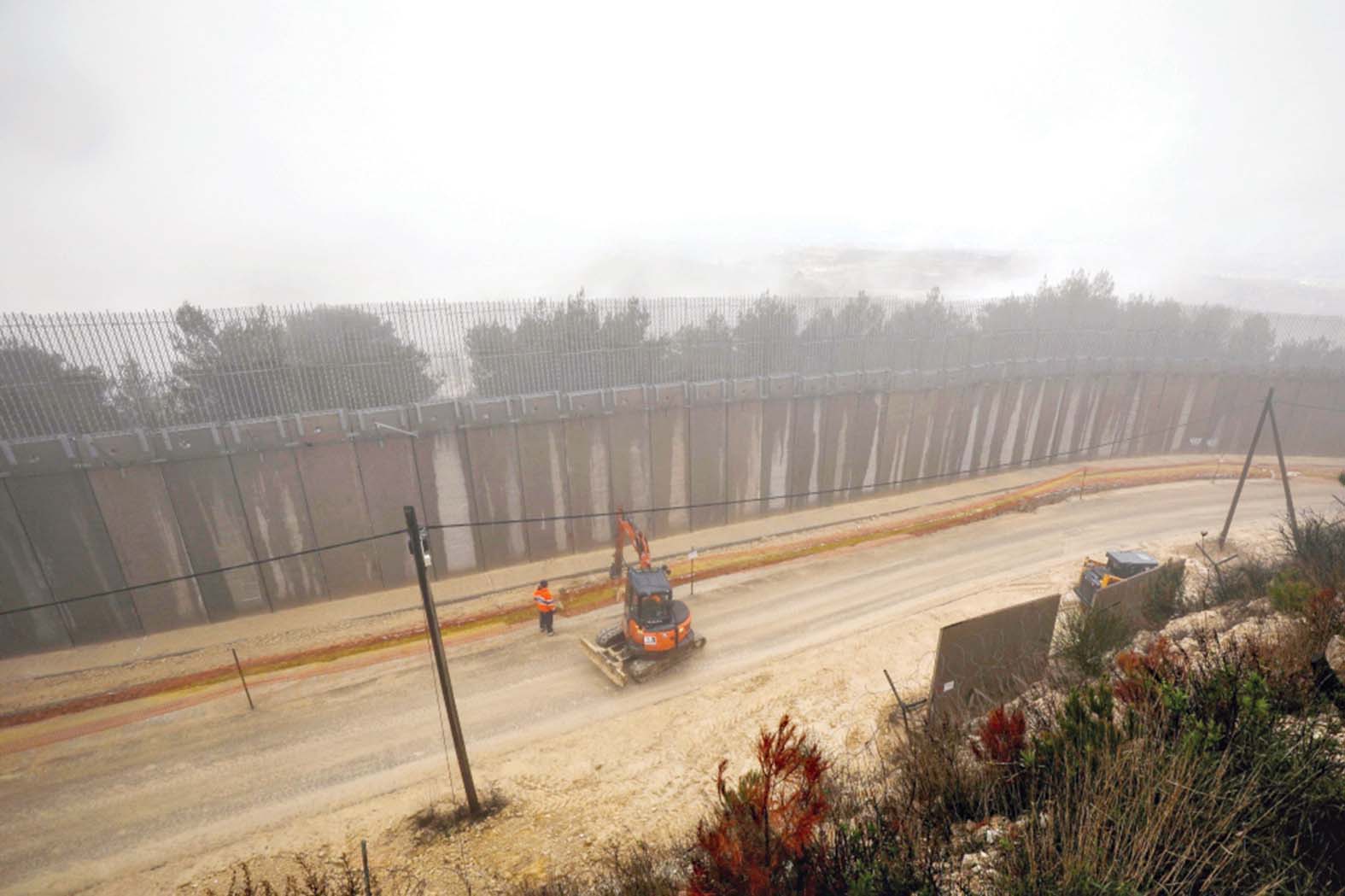 u0623u0644u064au0629 u0625u0633u0631u0627u0626u064au0644u064au0629 u062au0639u0645u0644 u0642u0631u0628 u0627u0644u062du062fu0648u062f u0627u0644u0644u0628u0646u0627u0646u064au0629 u0623u0645u0633t (u0623 u0641 u0628)