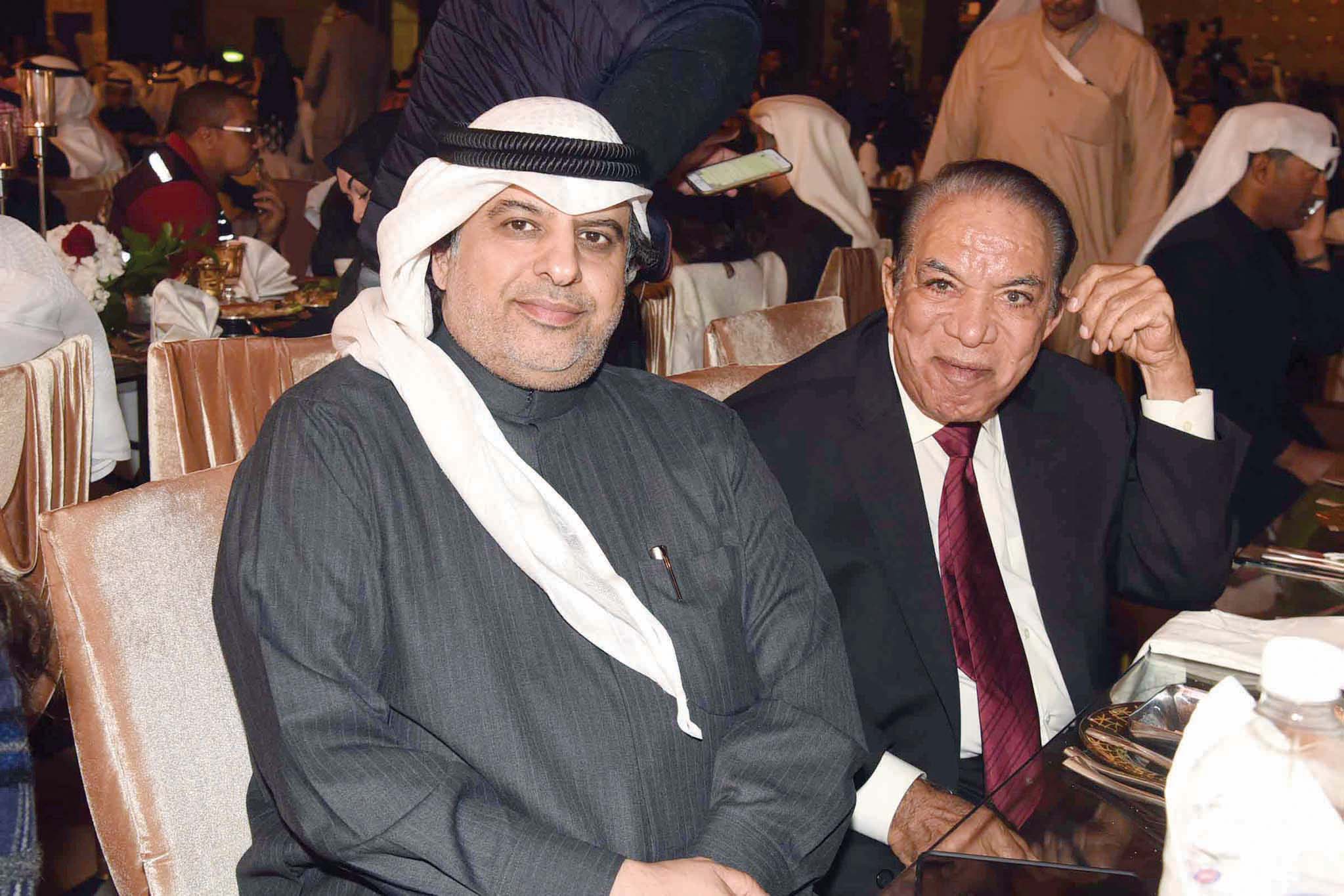 نجم عبدالكريم وماضي الخميس