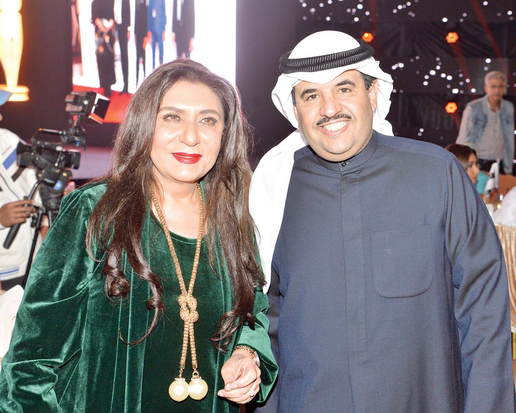 دعيج الخليفة وهيفاء عادل 