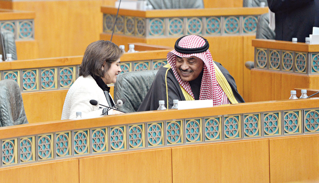 حديث بين الخالد وأسيري خلال الجلسة