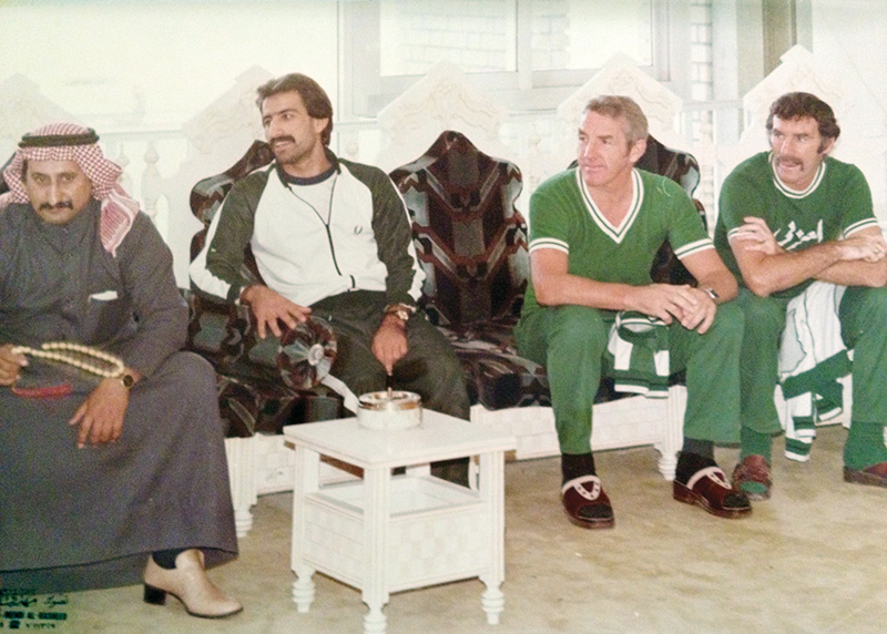 مكاي ومارتن مع عبدالرضا عباس وشملان الشملان