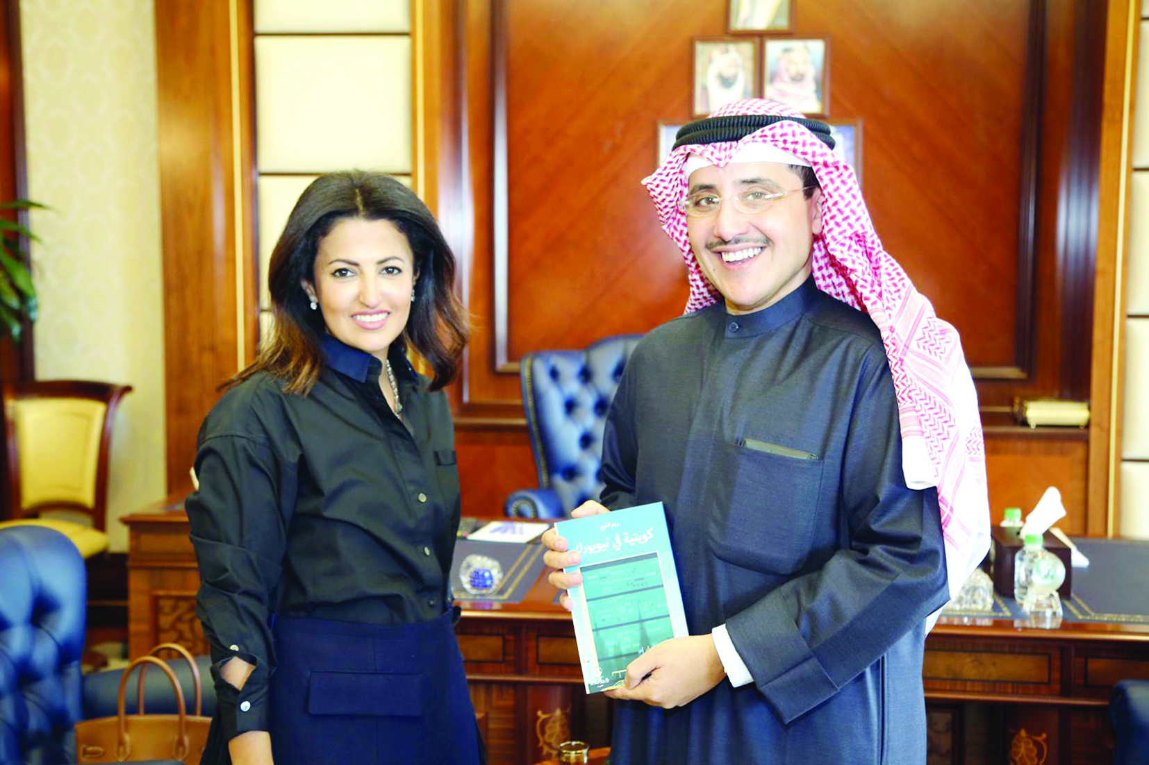 u0627u0644u0634u064au062e u0623u062du0645u062f u0627u0644u0646u0627u0635u0631 u0645u062au0633u0644u0645u0627u064b u0627u0644u0643u062au0627u0628 u0645u0646 u0627u0644u0632u0645u064au0644u0629 u0631u064au0645 u0627u0644u0645u064au0639 