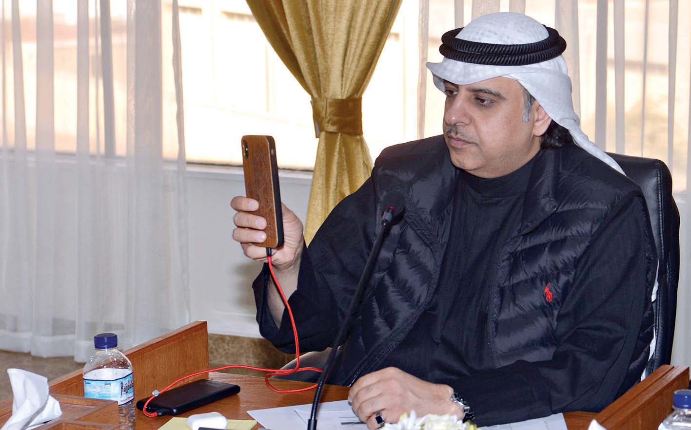 ماضي الخميس