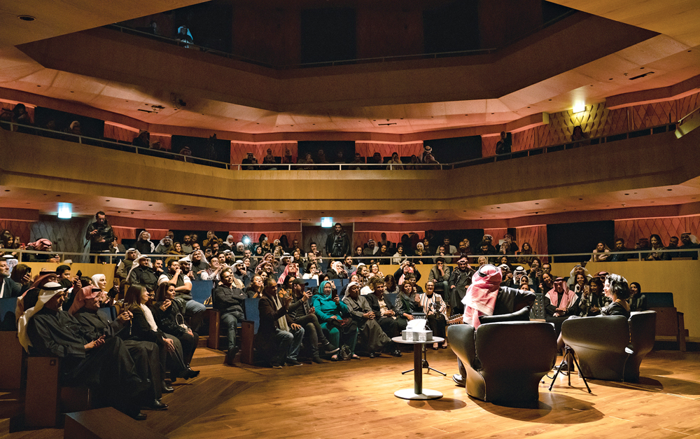 القاعة امتلأت بمحبي الشيخ