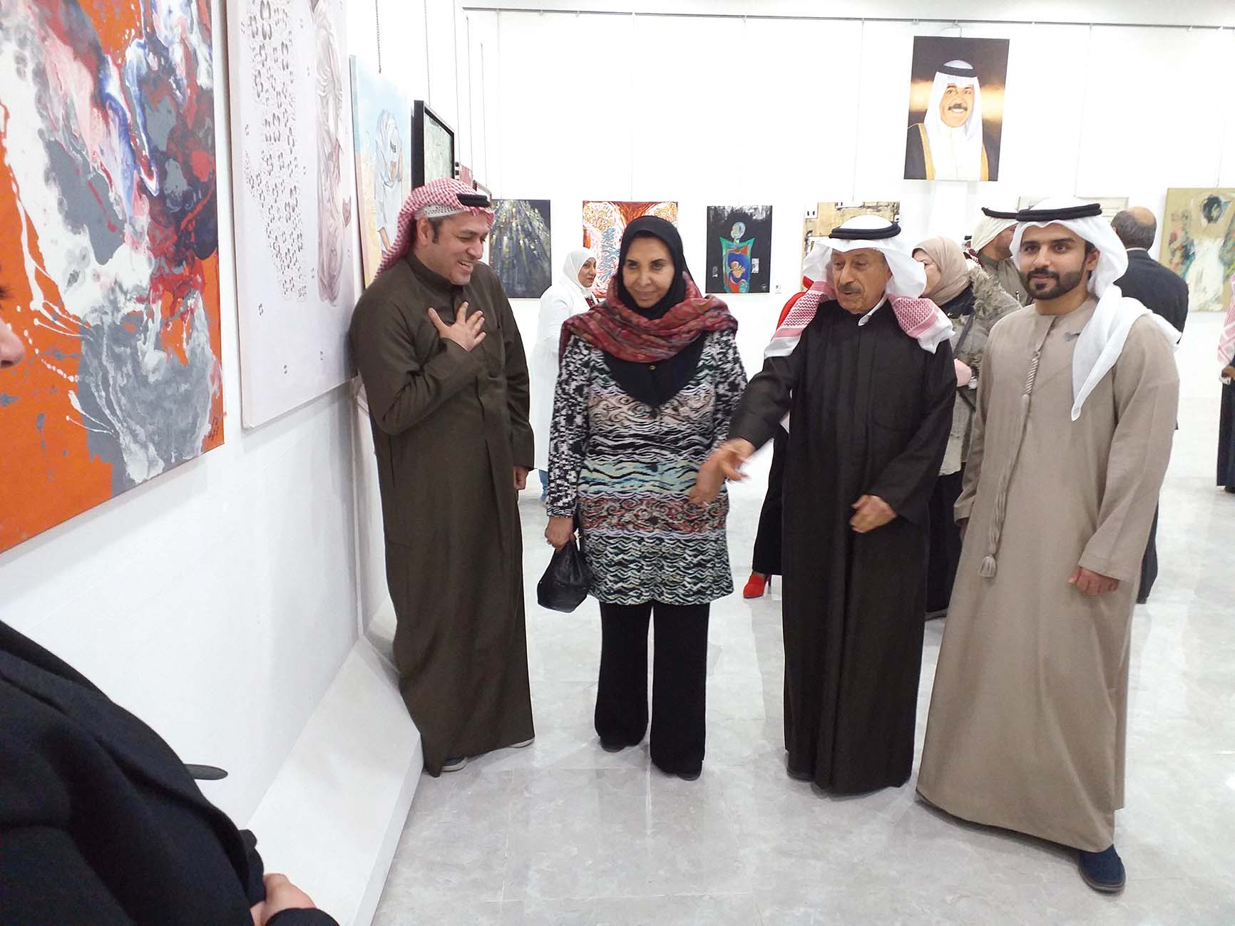 u062cu0648u0644u0629 u0641u064a u0627u0644u0645u0639u0631u0636