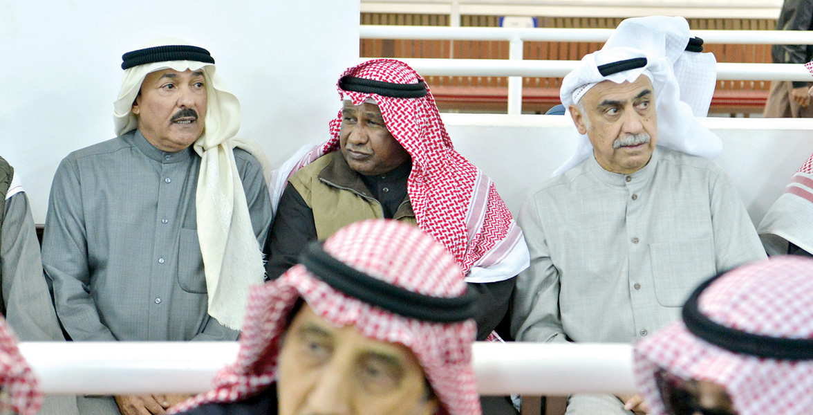 يعقوب والحوطي والعنبري خلال العزاء