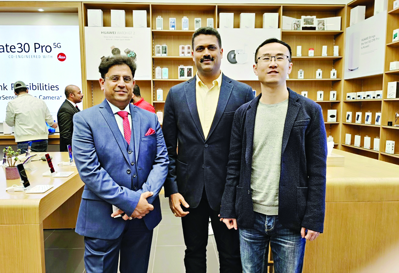 من فعالية إطلاق الهاتف الجديد