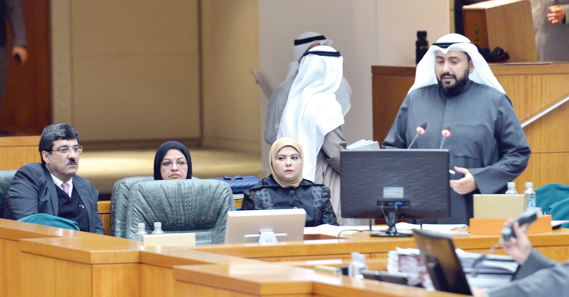 u0628u0627u0633u0644 u0627u0644u0635u0628u0627u062d u064au0634u0631u062d u0627u0644u0627u0633u062au0639u062fu0627u062fu0627u062a u0644u0645u0648u0627u062cu0647u0629 u00abu0643u0648u0631u0648u0646u0627u00bb u0628u062du0636u0648u0631 u0641u0631u064au0642 u0648u0632u0627u0631u0629 u0627u0644u0635u062du0629   t  (u062au0635u0648u064au0631 u0646u0627u064au0641 u0627u0644u0639u0642u0644u0629)