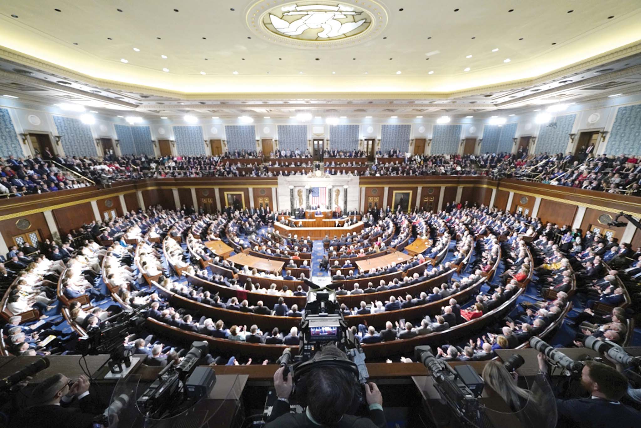 u0635u0648u0631u0629 u0639u0627u0645u0629 u0644u062eu0637u0627u0628 u062au0631u0627u0645u0628 u0641u064a u0645u062cu0644u0633 u0627u0644u0646u0648u0627u0628 u0627u0644u0623u0645u064au0631u0643u064a  t   (u0623 u0641 u0628)